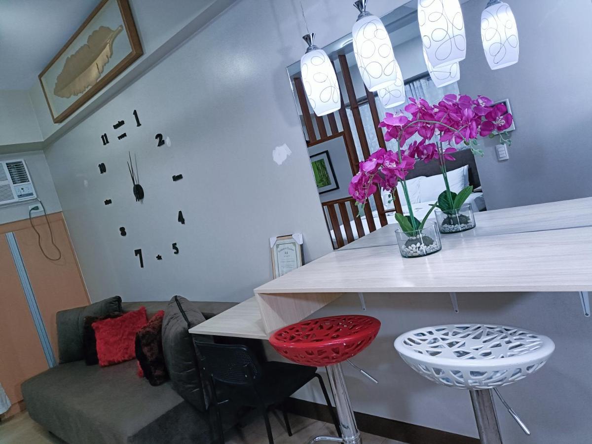 Affordable Two Palmtree Villas Near Naia3 Newport Boulevard Pasay City Extérieur photo