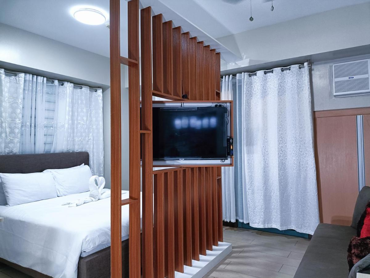 Affordable Two Palmtree Villas Near Naia3 Newport Boulevard Pasay City Extérieur photo